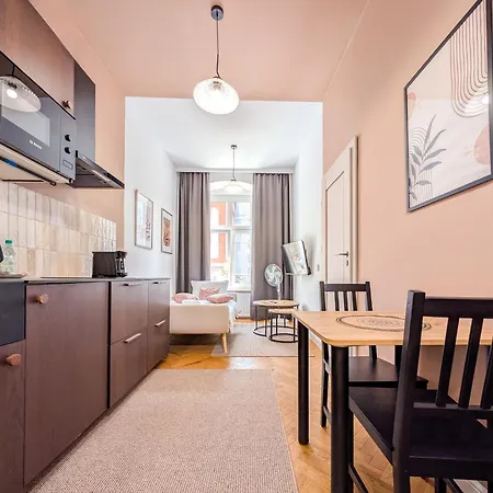 Lägenhet Krasinskiego By Bookinghost *