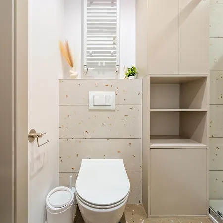 Krasinskiego By Bookinghost * Wrocław