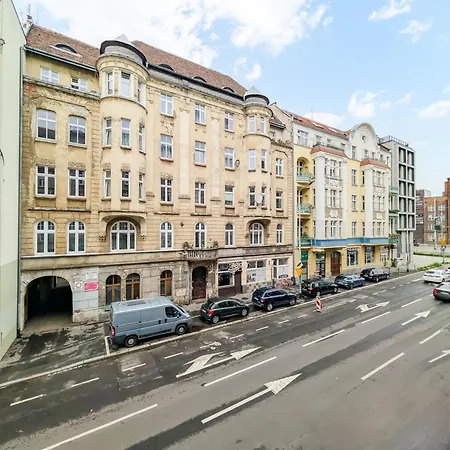 Krasinskiego By Bookinghost Apartamento *